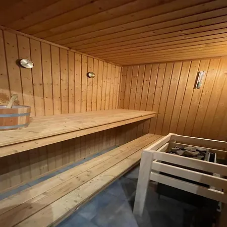 Mit Sauna Im Mirow 펜션