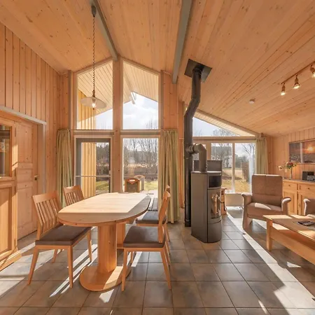 Mit Sauna Im Mirow בית נופש *