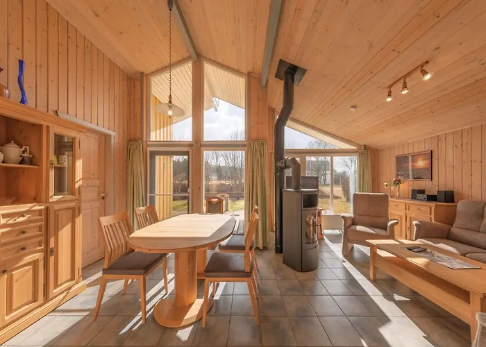 Mit Sauna Im Mirow בית נופש *